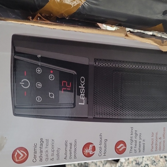 Lasko Warm A Room Digital Ceramic Tower Heather new in box w/remote control - Picture 3 of 12